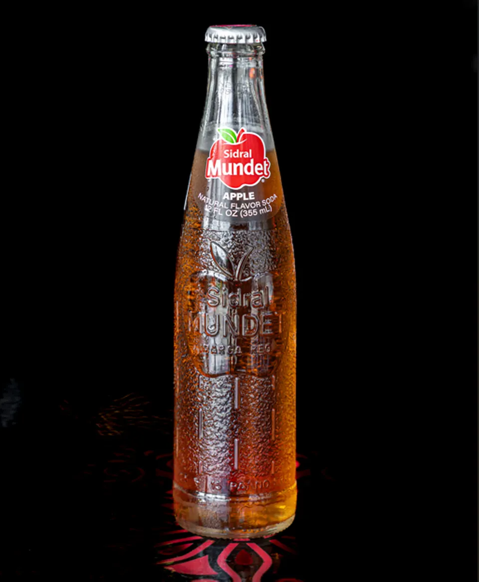 Sidral Mundet Red Apple.